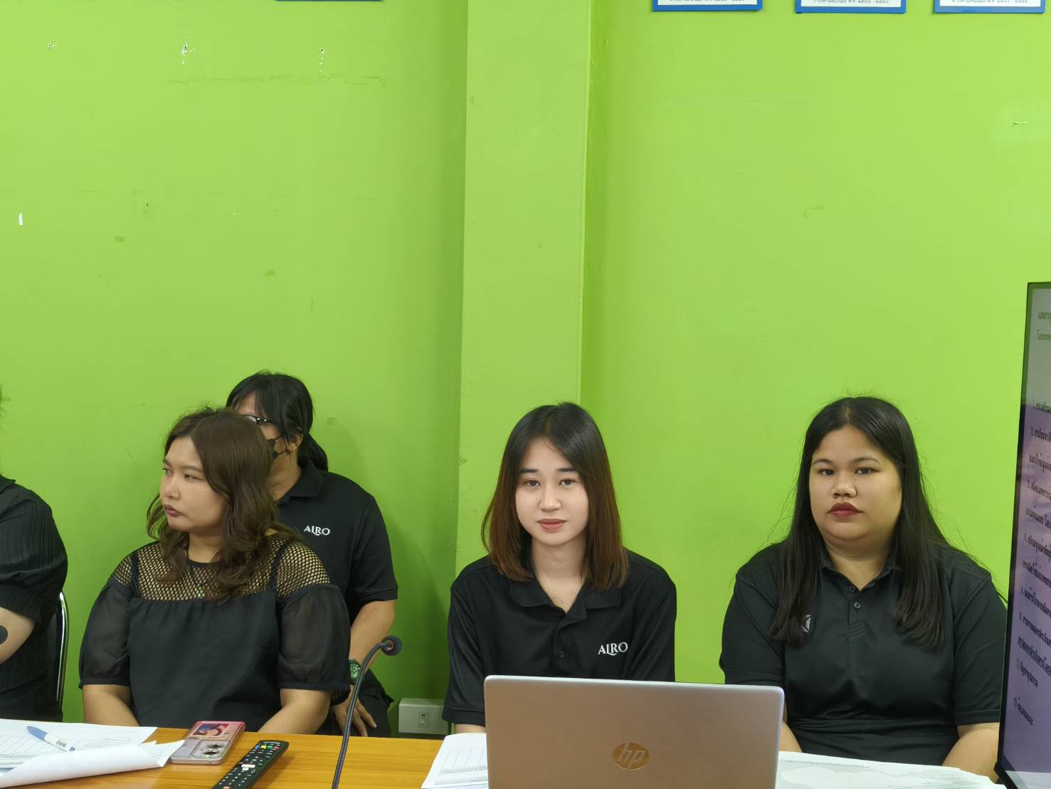 title - ผู้ตรวจราชการ ส.ป.ก. ประชุมตรวจติดตามความก้าวหน้าผลการดำเนินงานตามแผนการตรวจราชการ ประจำปีงบประมาณ พ.ศ. 2569 รอบที่ 1 เขตตรวจราชการที่ 1 จังหวัดอ่างทอง